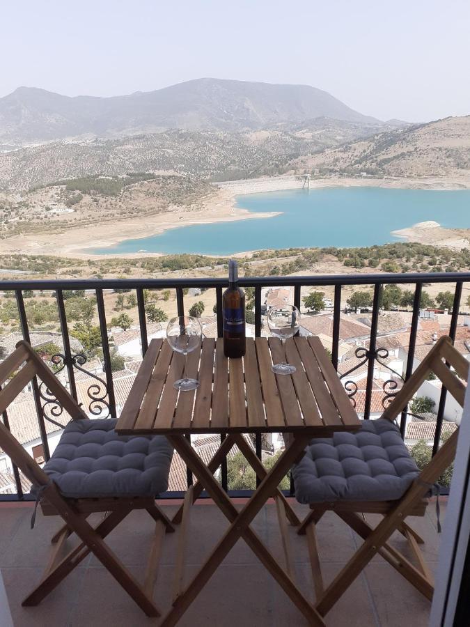 Casa Rural Plaza Zahara Buenas Vistas ซาอารา เด ลาเซียร์รา ภายนอก รูปภาพ