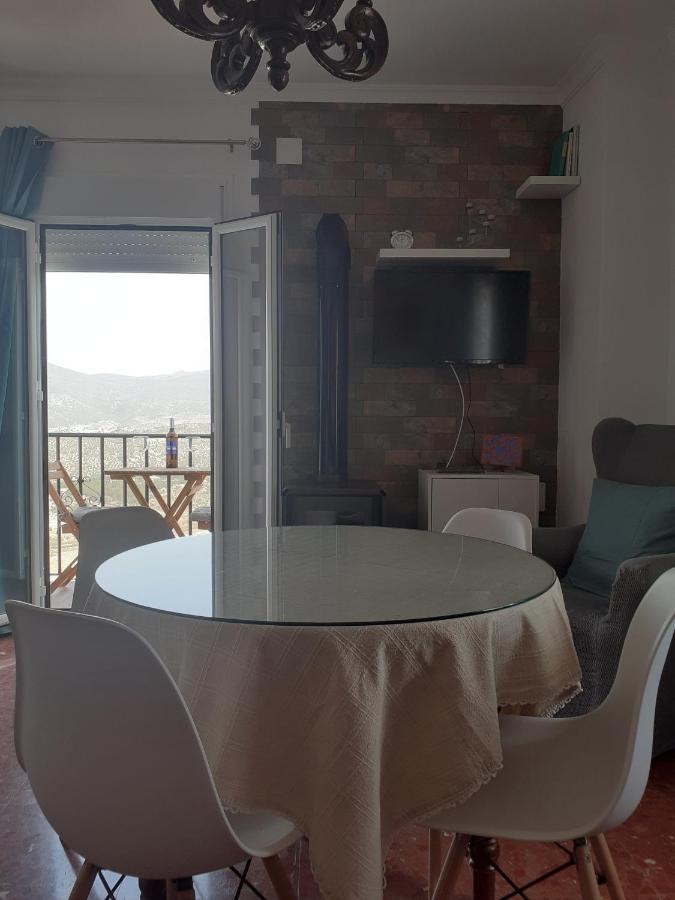 Casa Rural Plaza Zahara Buenas Vistas ซาอารา เด ลาเซียร์รา ภายนอก รูปภาพ